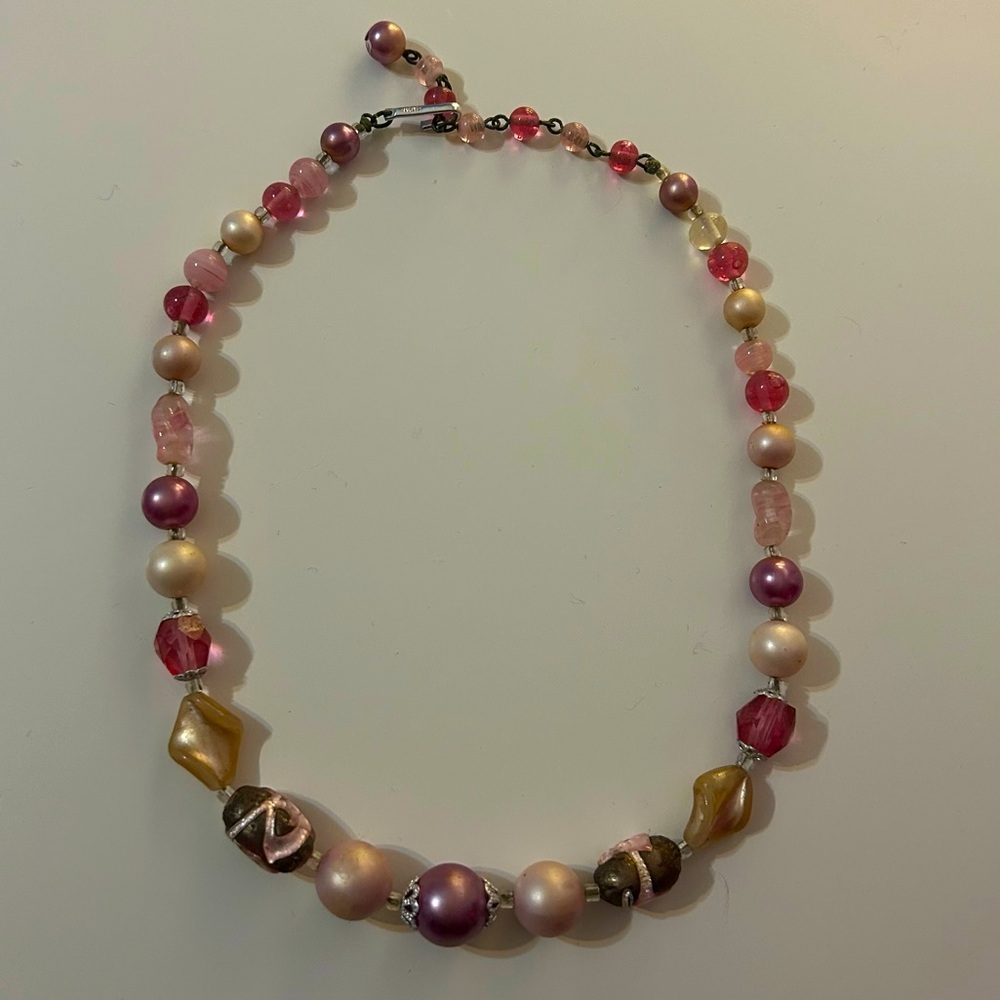 💍 5/$10 Vintage pink necklace